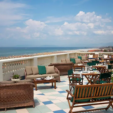 شقة Boheme With & Breakfast Included فياريجيو